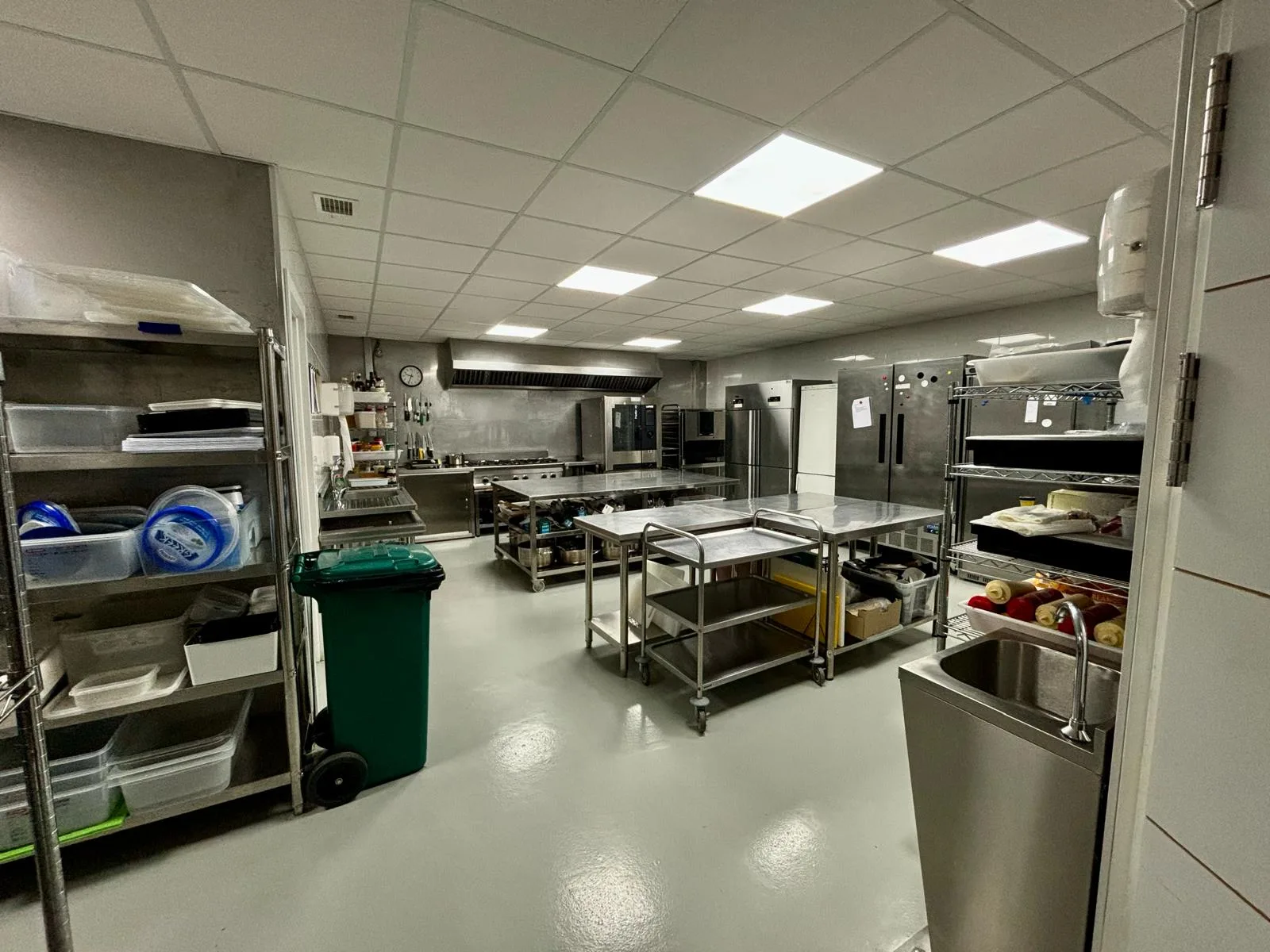 Cocina central de producción de Smart Catering Málaga